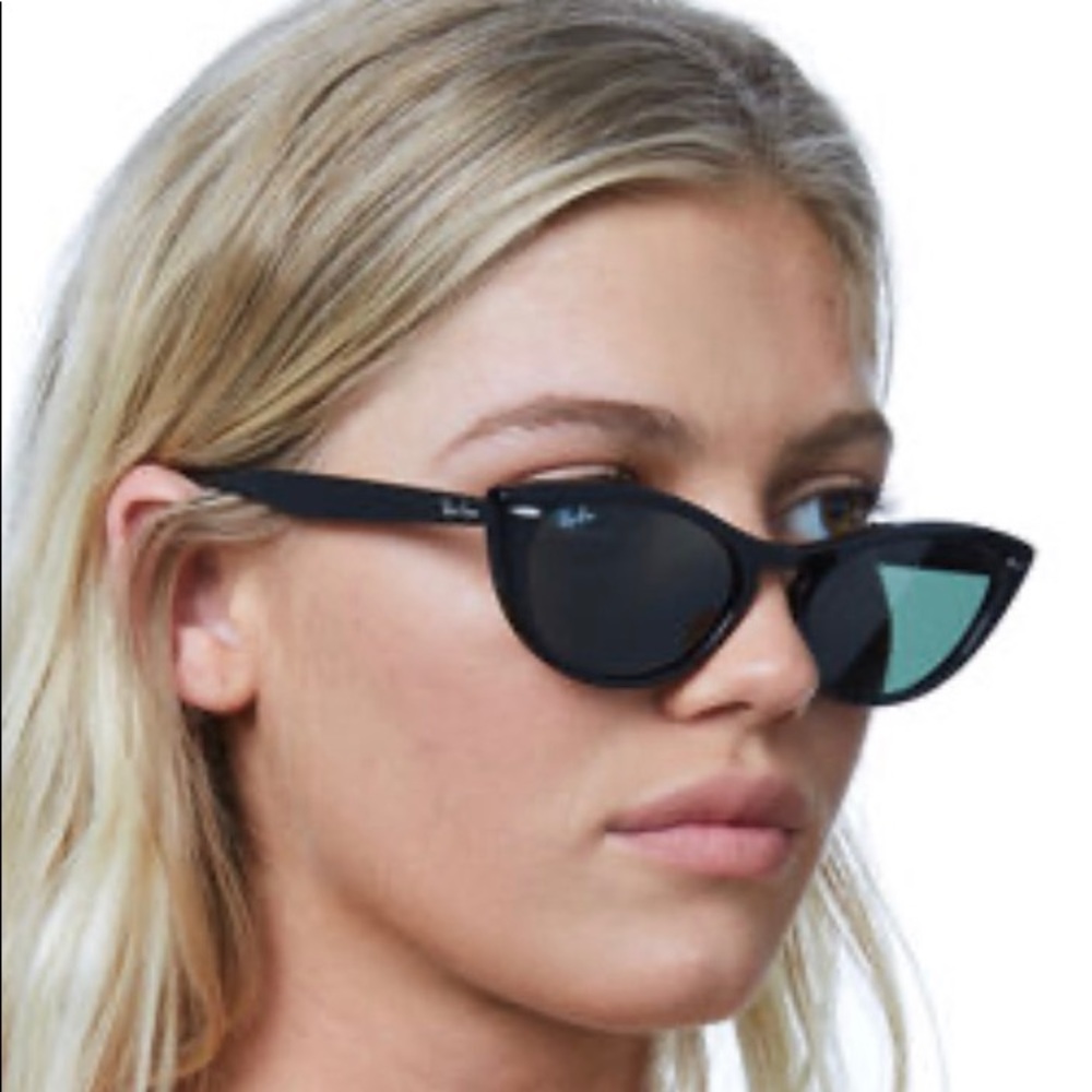 ⛔️SOLD⛔️ Cat Eye Nina Ray-Bans